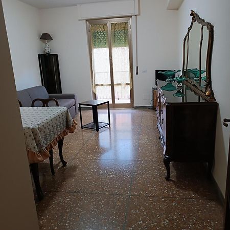 Hortis Apartment, 5 Persone, 2 Camere, Balcone, Metro C E Tram Per Il Centro Рим Екстериор снимка