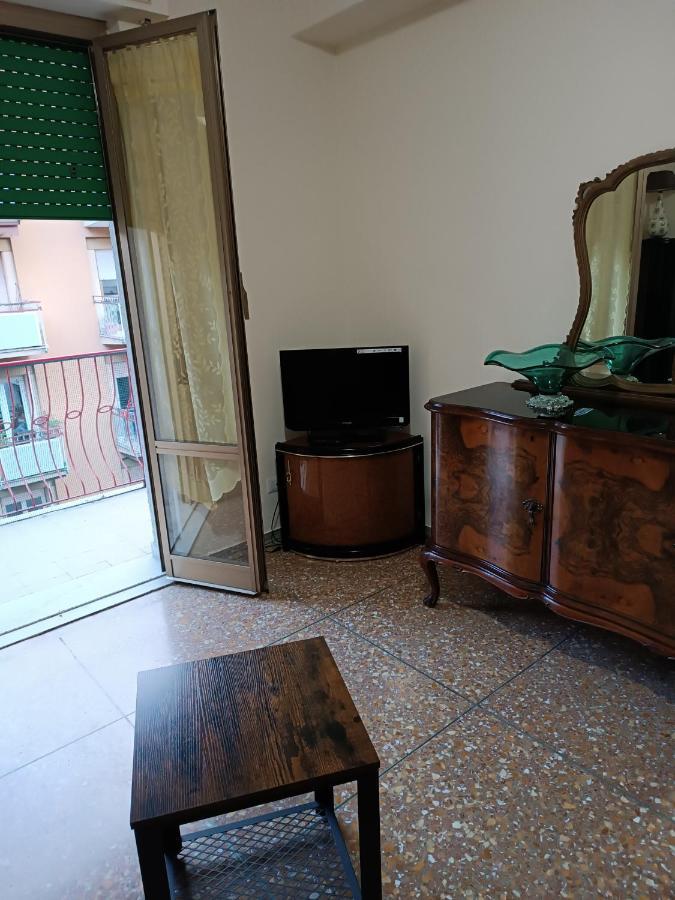 Hortis Apartment, 5 Persone, 2 Camere, Balcone, Metro C E Tram Per Il Centro Рим Екстериор снимка