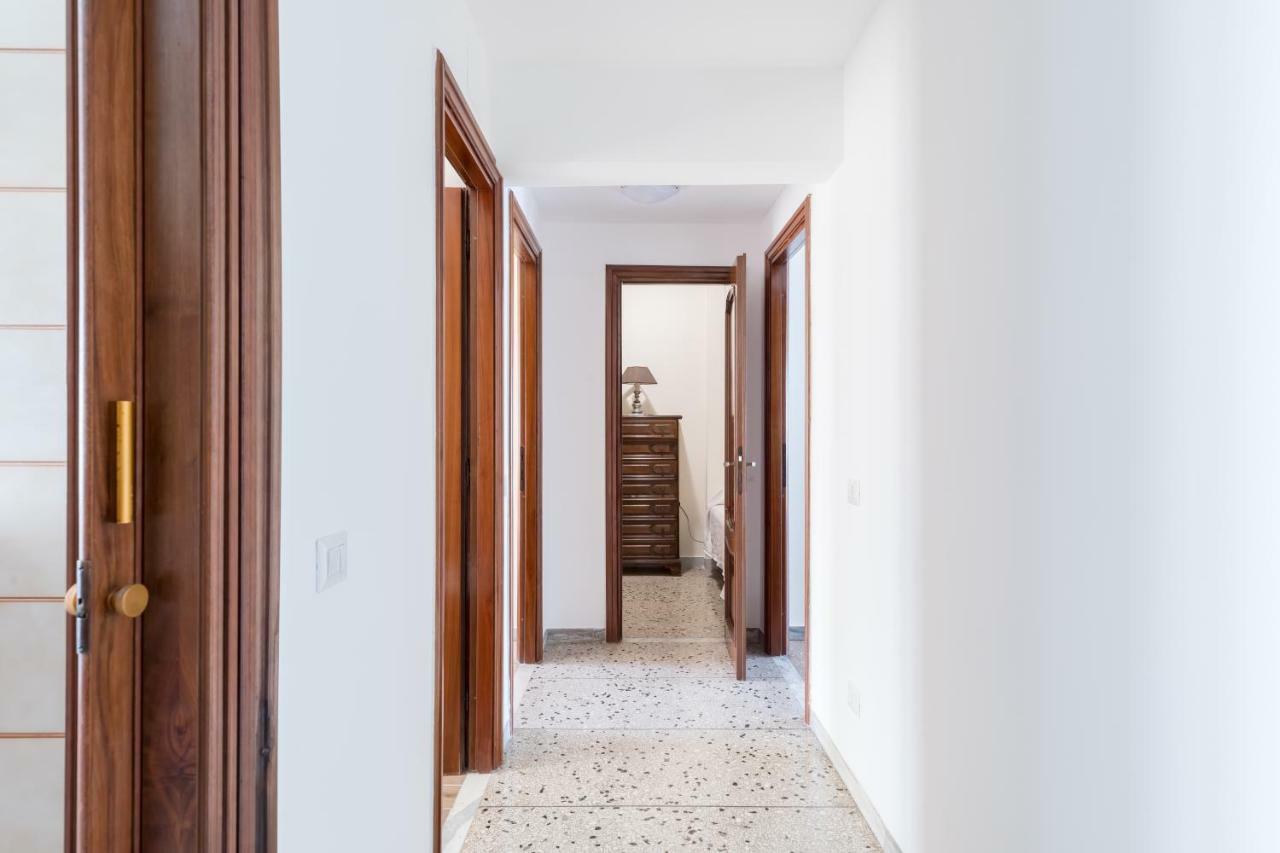 Hortis Apartment, 5 Persone, 2 Camere, Balcone, Metro C E Tram Per Il Centro Рим Екстериор снимка