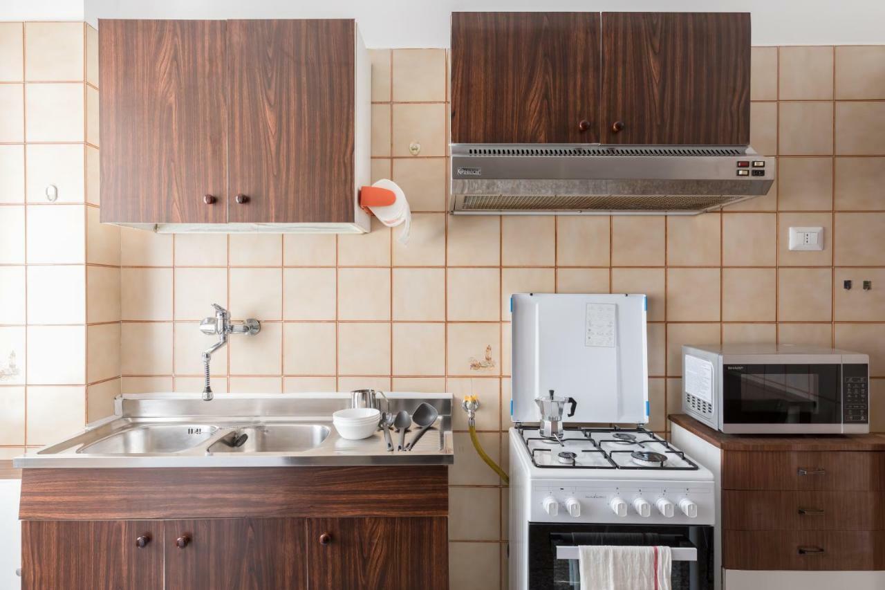 Hortis Apartment, 5 Persone, 2 Camere, Balcone, Metro C E Tram Per Il Centro Рим Екстериор снимка